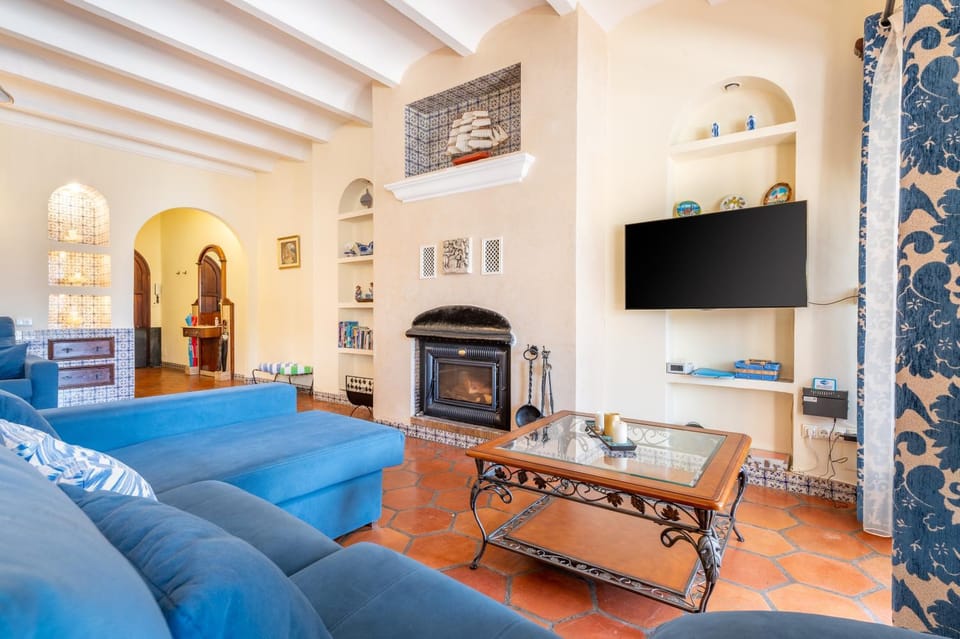 Property building, Living room