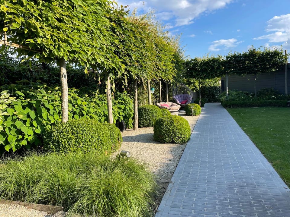 La chambre du puits avec 2 jacuzzis , sauna et Hammam privatif Bed and Breakfast in Hauts-de-France