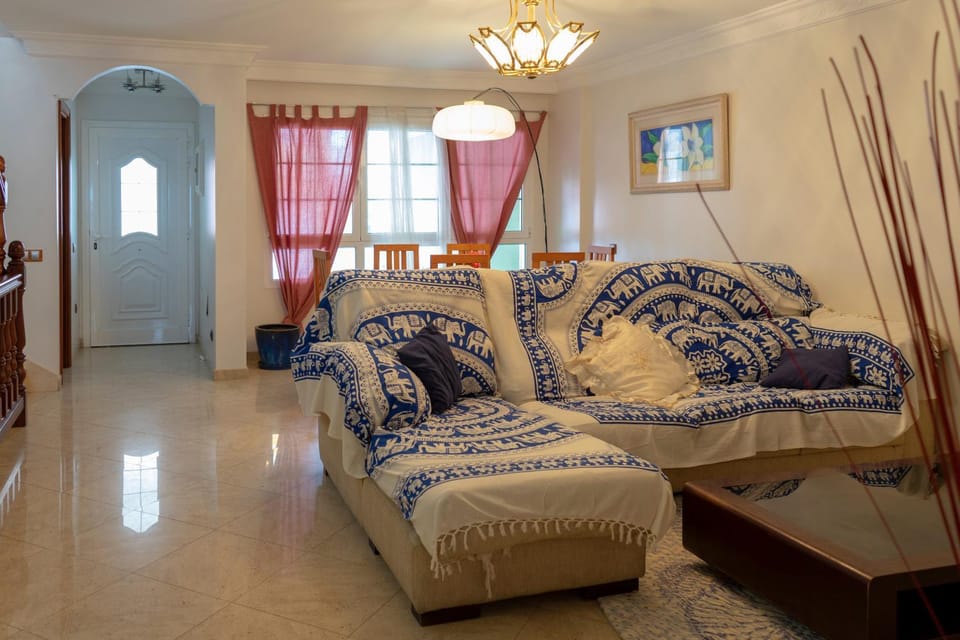 Living room, Lounge or bar, Seating area
