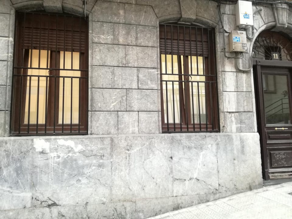 Property building, Facade/entrance, Off site