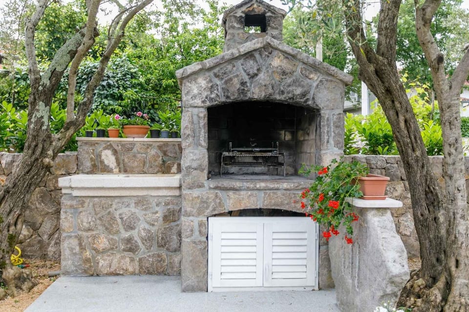 Summer, BBQ facilities