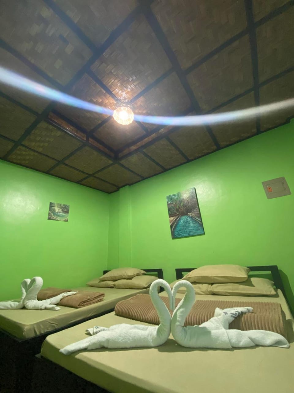 In-N-Out Hostel Bed and Breakfast in Siquijor