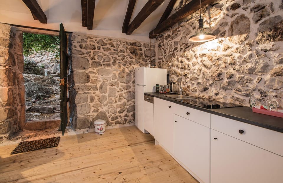 4 Limuna Apartment in Dubrovnik-Neretva County