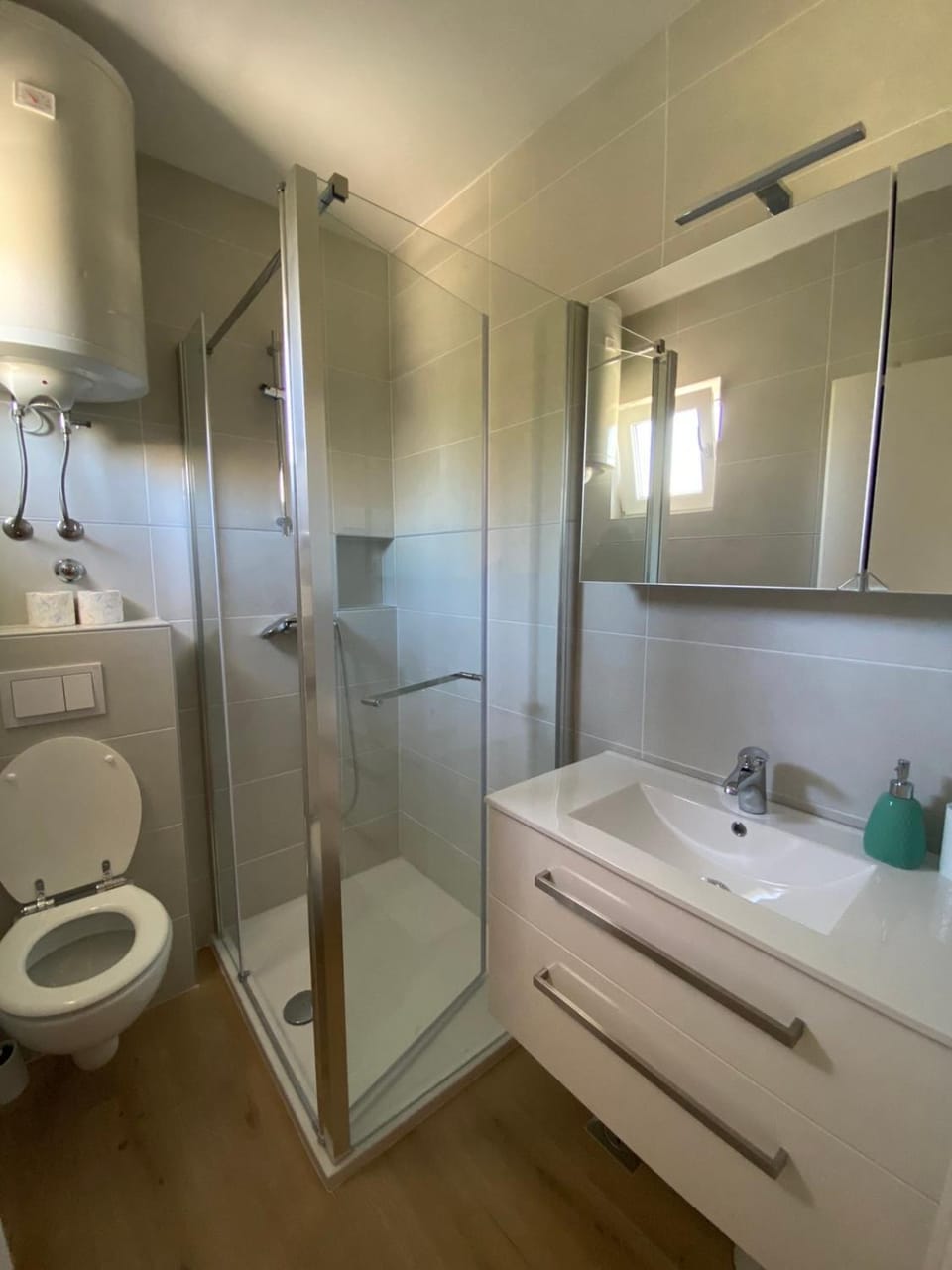 Shower, Toilet, Bathroom