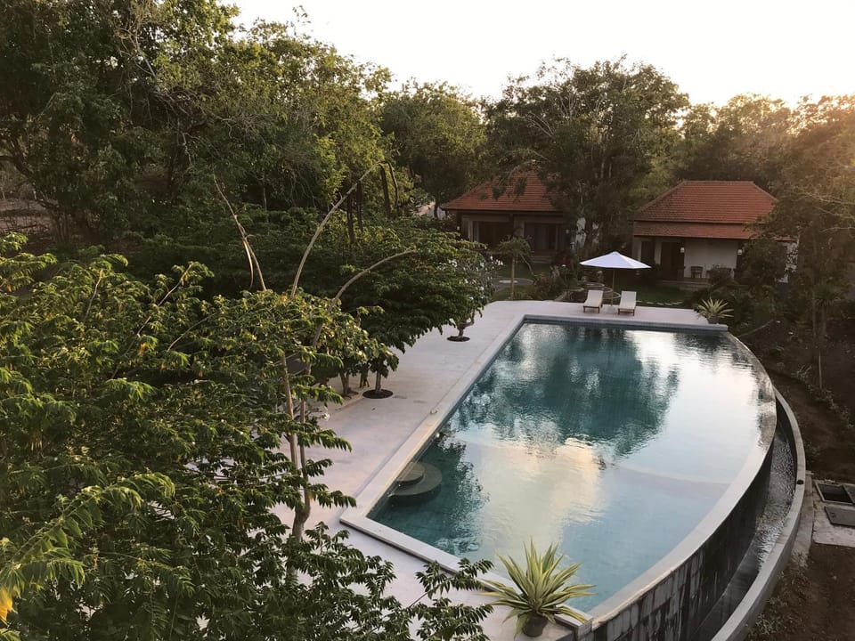 Property building, Swimming pool