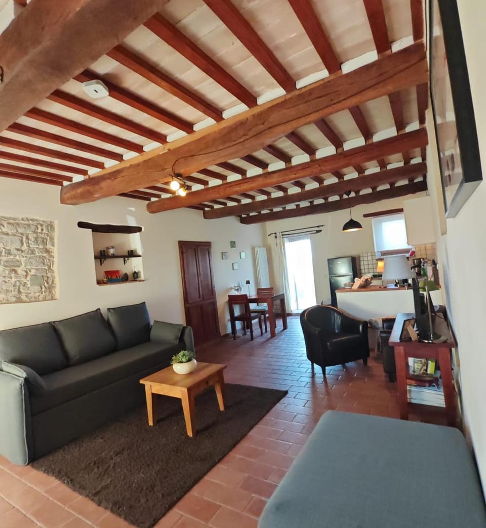 Casa Ripa North Apartment in Marche