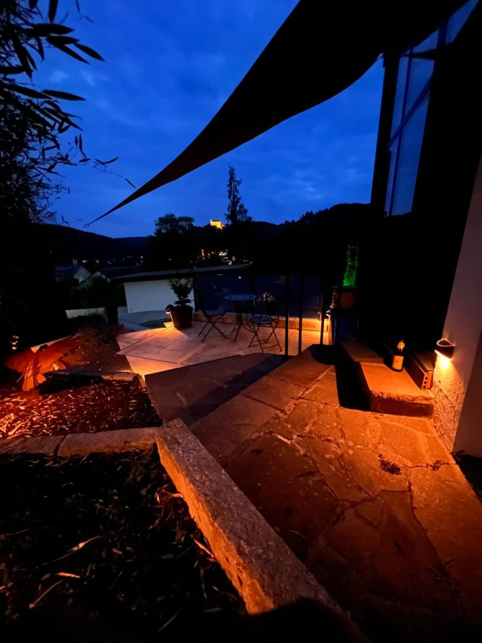 Ferienwohnung Drei Burgen Blick Apartment in Bavaria