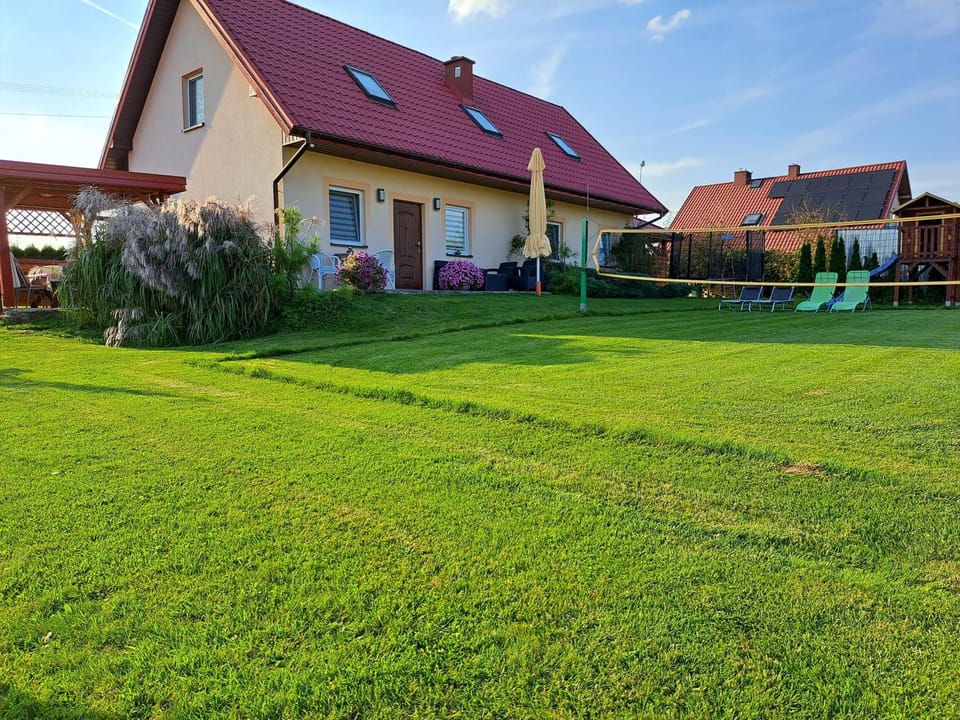 Property building, Natural landscape, Garden, Garden view