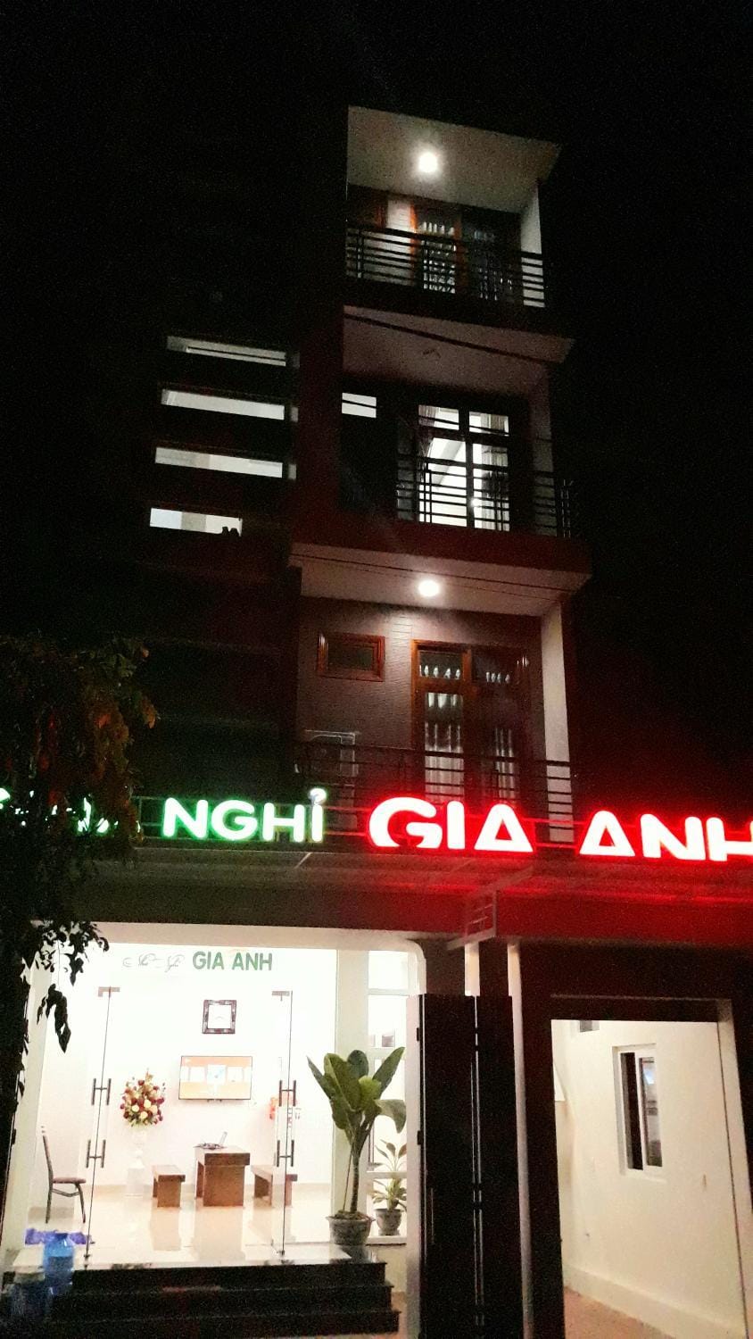 Property building, Facade/entrance, Property logo or sign