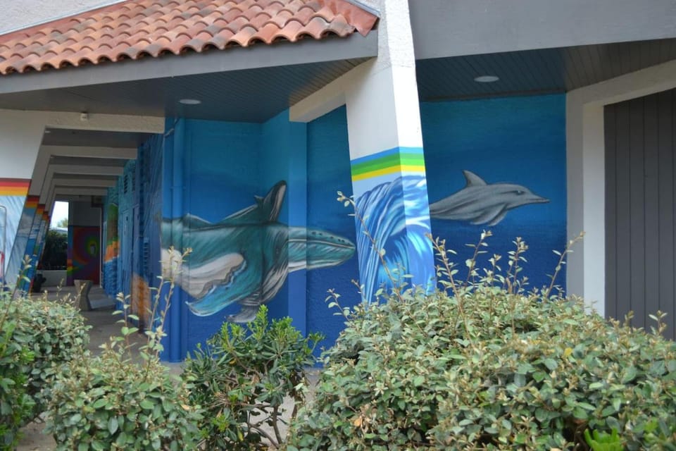 Facade/entrance