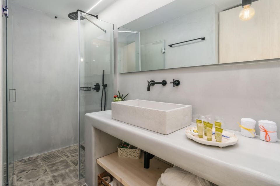 Beach Suite Syrma Apartment in Milos