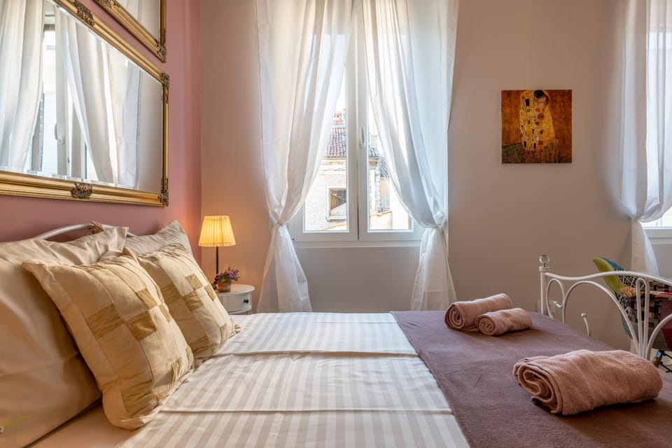 Old City Romantic Studios 3 Apartment in Pula