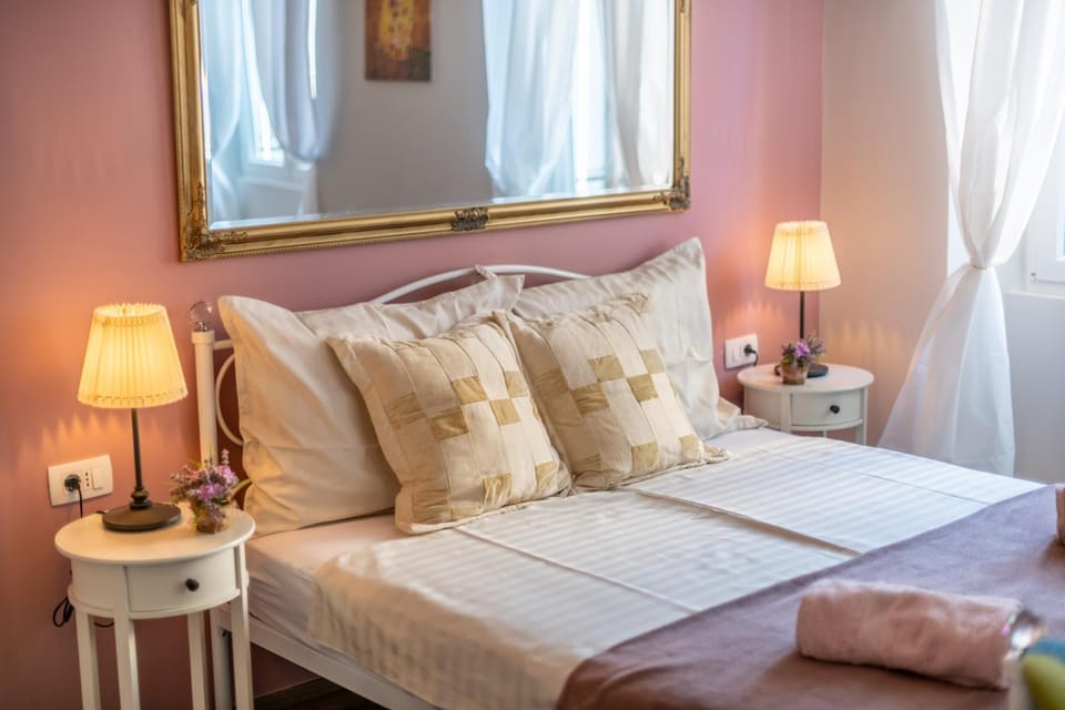 Old City Romantic Studios 3 Apartment in Pula