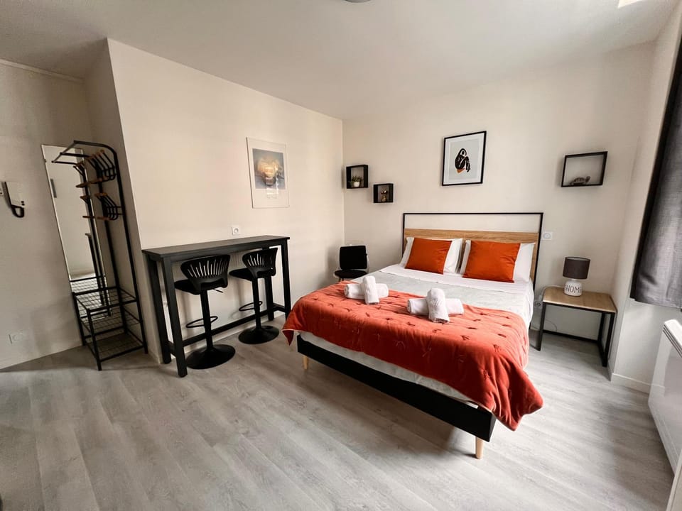 Lysbed - Desjardins Apartment in Angers