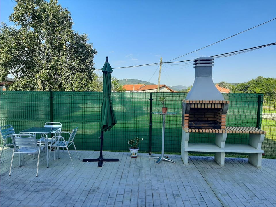 BBQ facilities, Balcony/Terrace