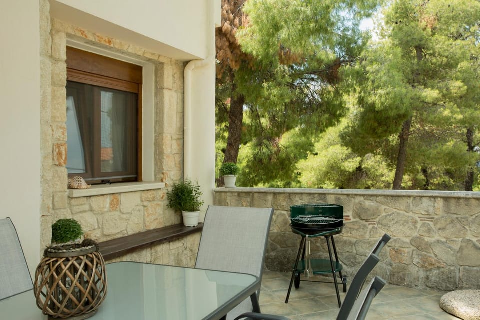 Izabella Sea Side Villa House in Halkidiki