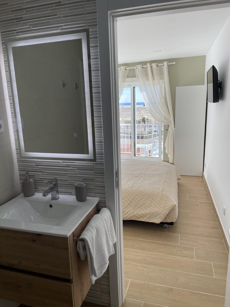 Bathroom, Bedroom