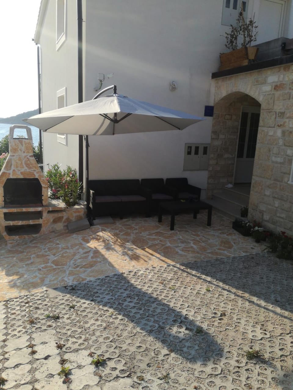 Location, children, Family