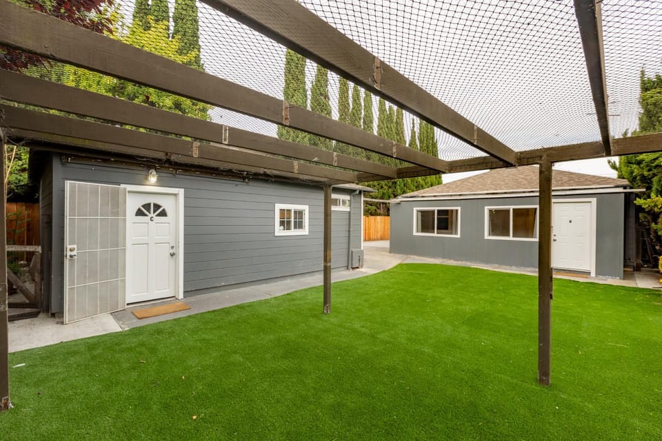 Property building, Garden