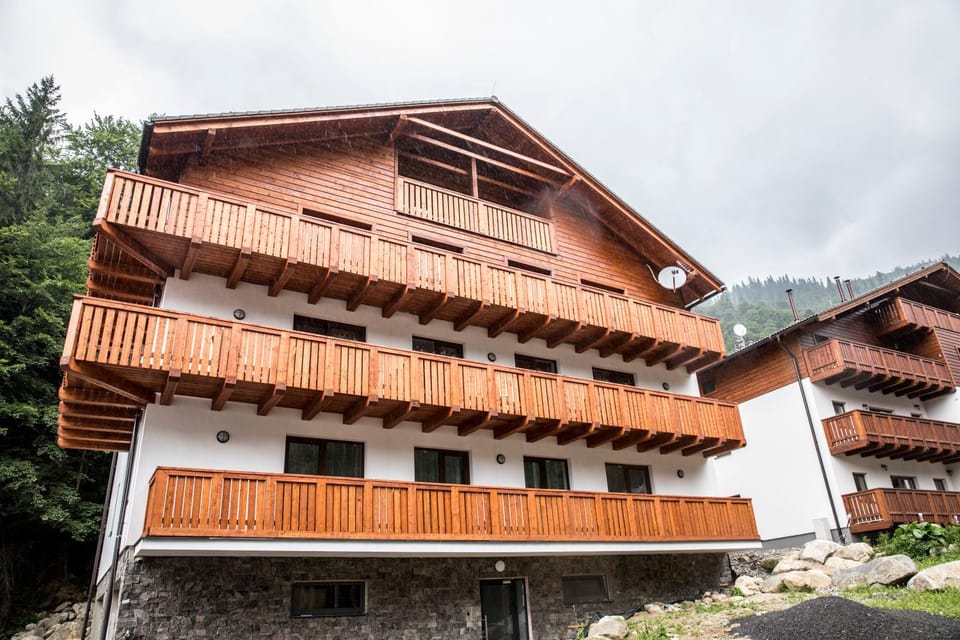 Property building, Facade/entrance