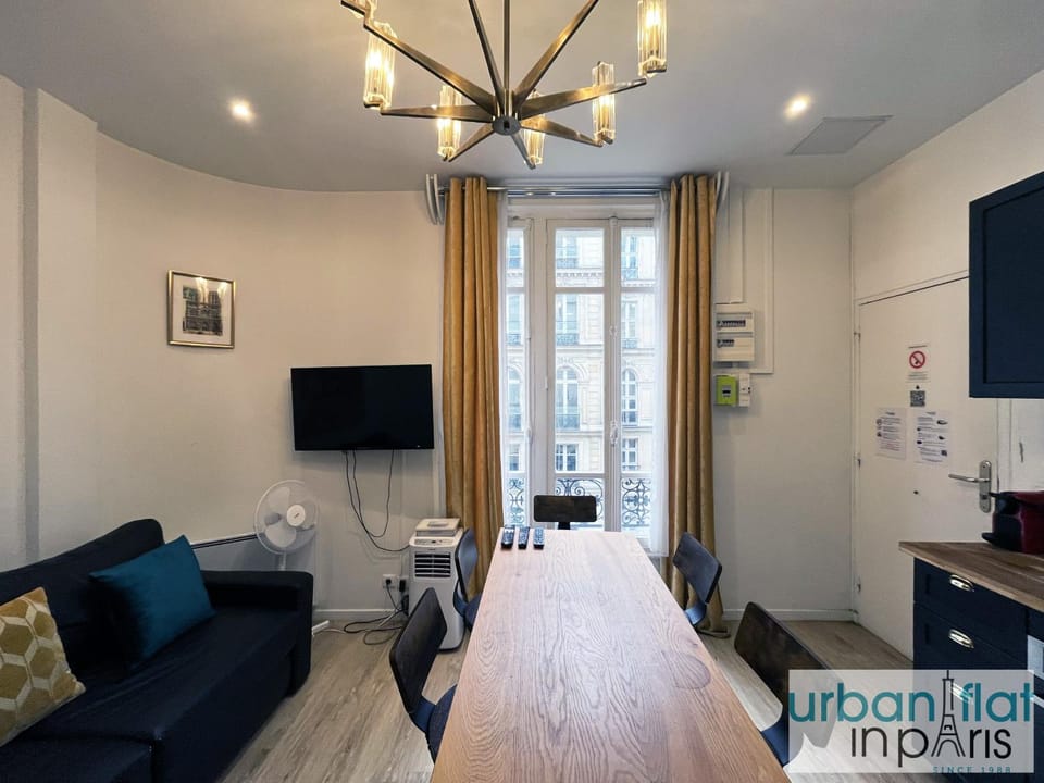 90 - Karl Lagerfeld Lafayette Apartment in Paris