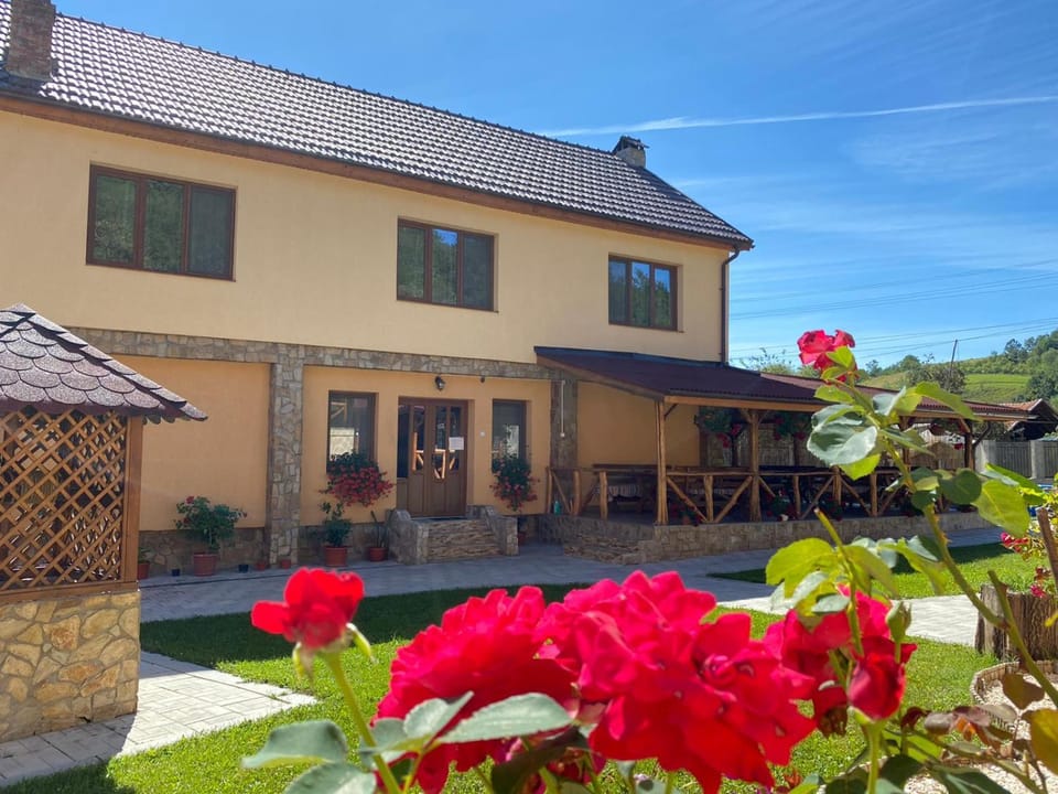 La Tusa Dusa Farm Stay in Romania