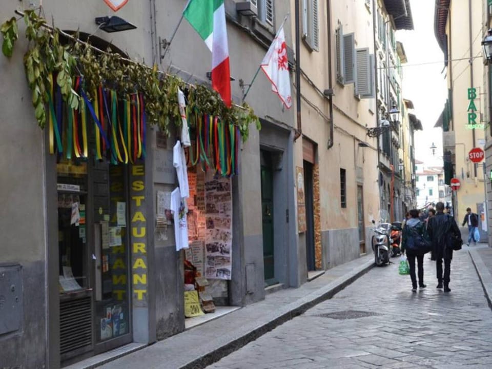 Property building, Facade/entrance, Neighbourhood, On-site shops, Street view