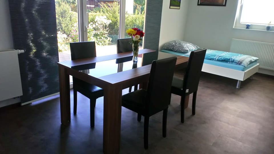 Dining area, Garden view