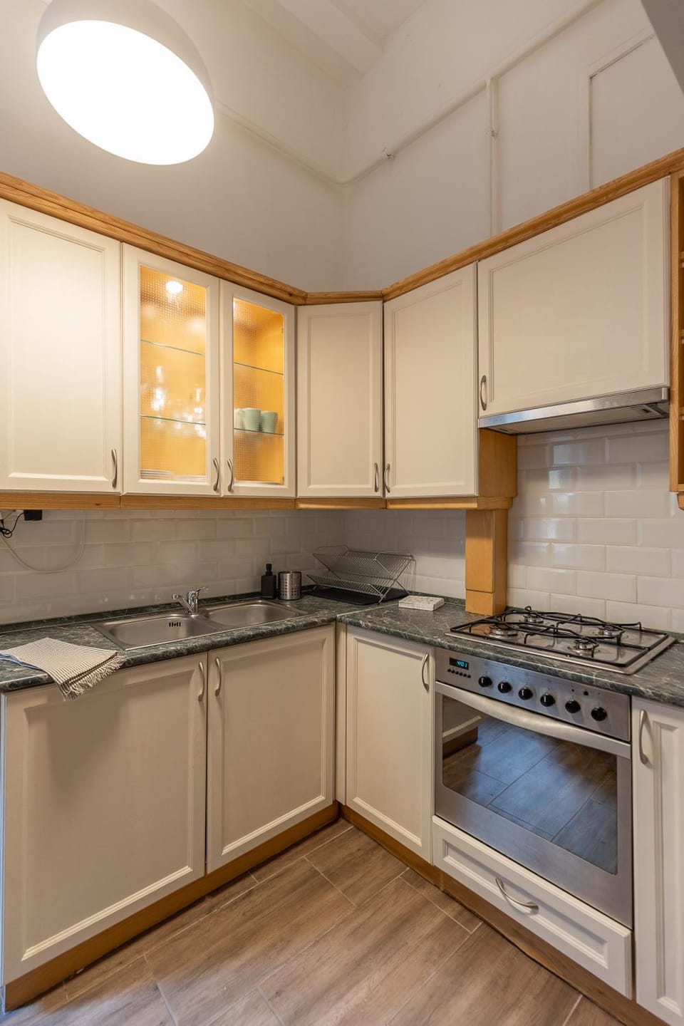 Kitchen or kitchenette, minibar, pet friendly, stove