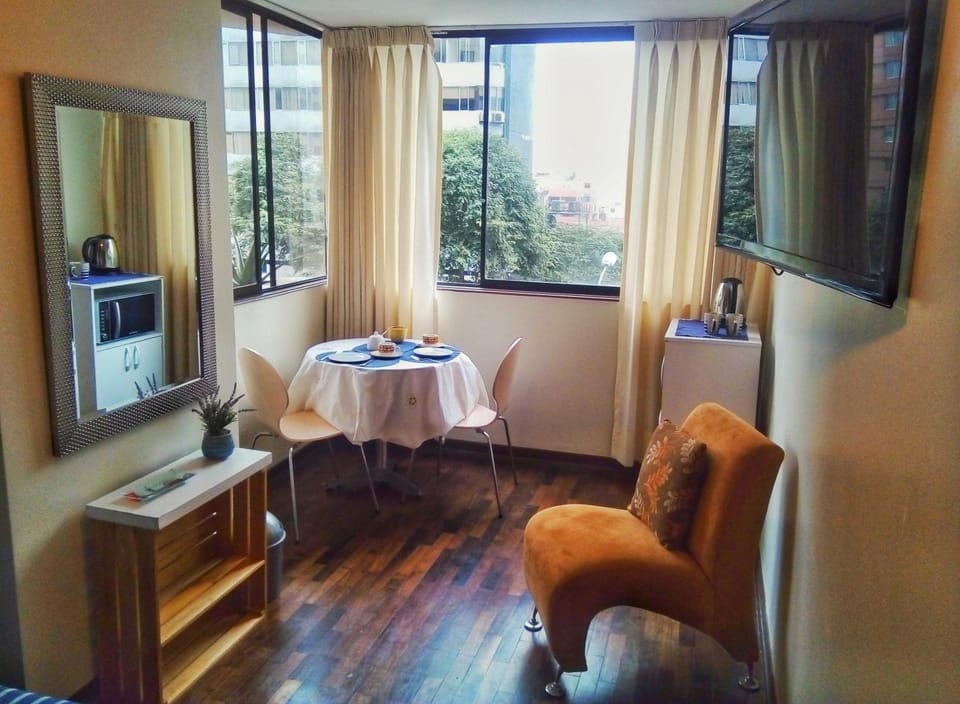TV and multimedia, Dining area