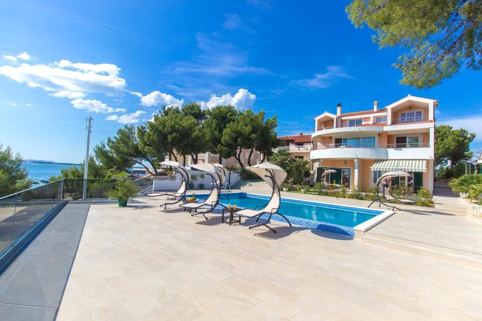 Property building, Pool view, Swimming pool