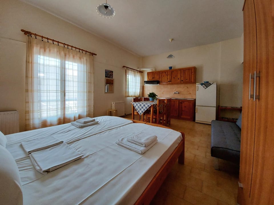 2 Space - Selfcatering Apartment Helen No 7 Apartment in Argolis, Greece