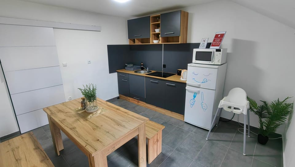 Kitchen or kitchenette, stove