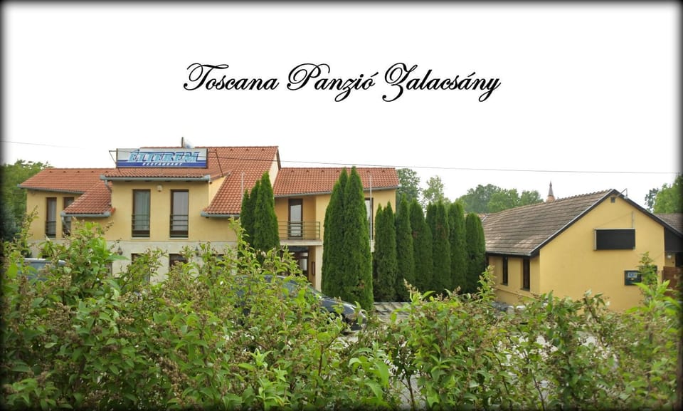 Toscana Panzió Bed and Breakfast in Hungary