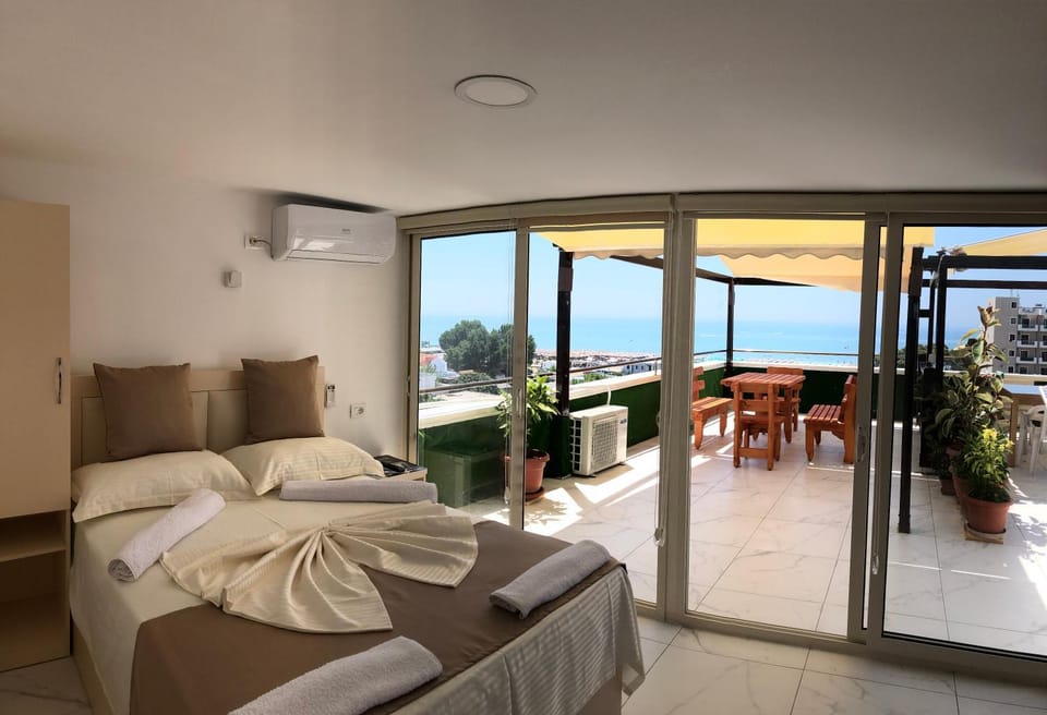 Balcony/Terrace, Photo of the whole room, Sea view