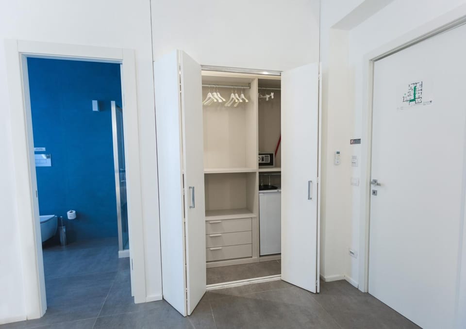 Bathroom, wardrobe