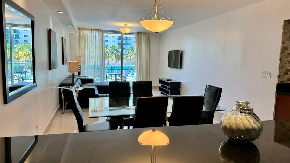 Sunny Isles Condo Resort Apartment in Sunny Isles Beach