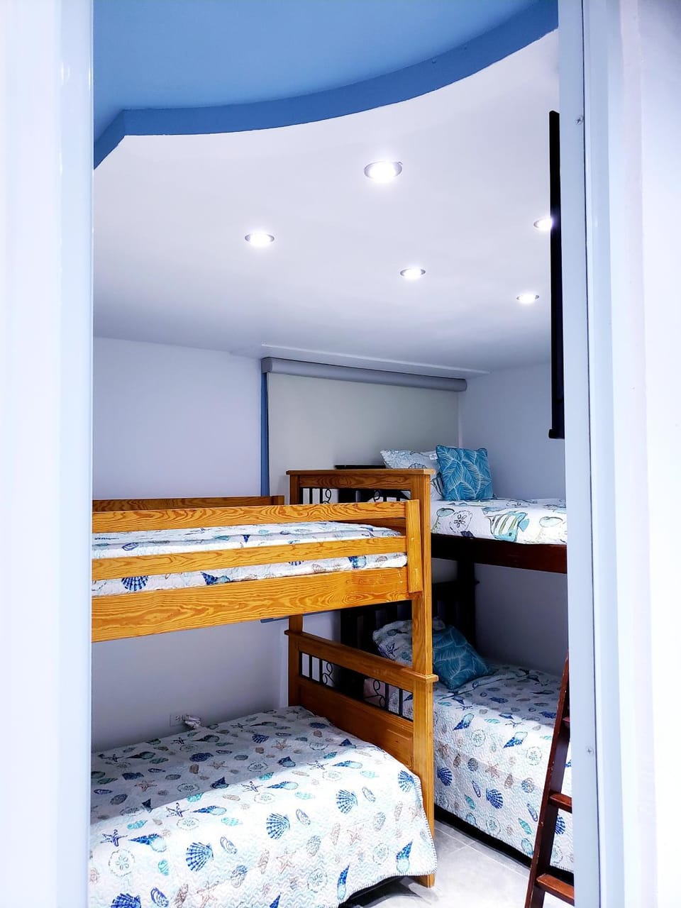 bunk bed