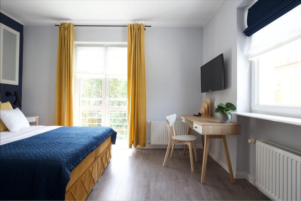 Bed, TV and multimedia, Coffee/tea facilities, Photo of the whole room, Bedroom