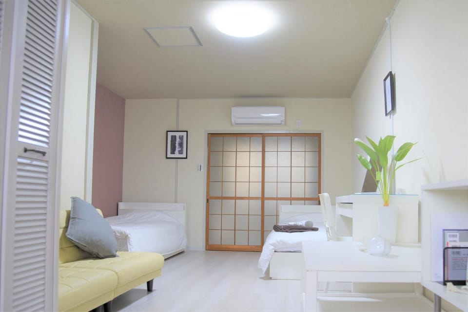 Osaka U-Shuku Apartment in Osaka