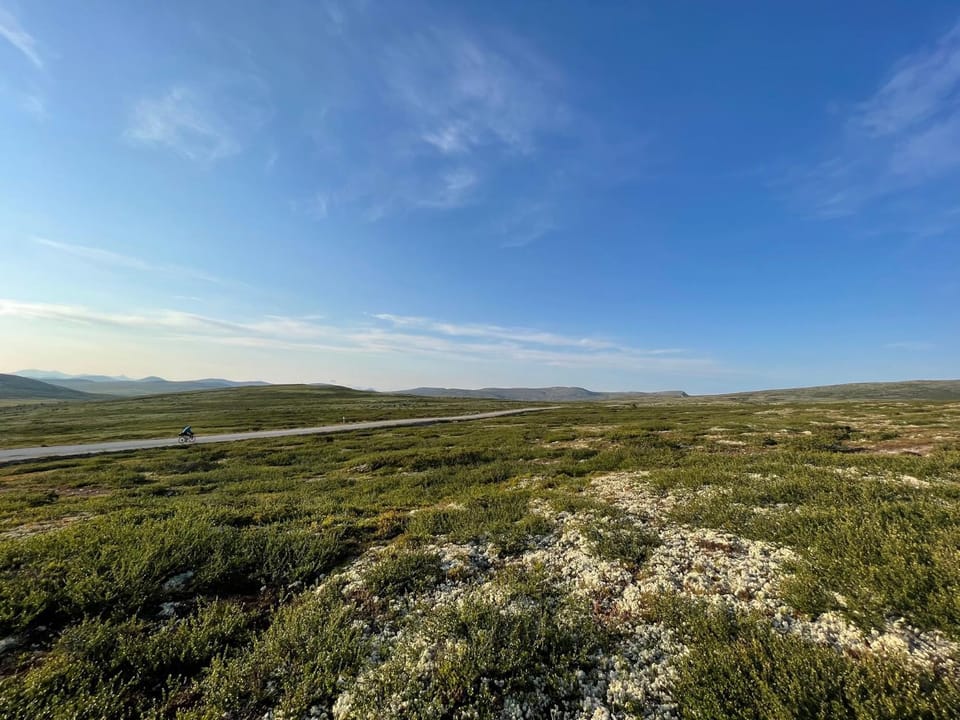 Nearby landmark, Natural landscape, Mountain view