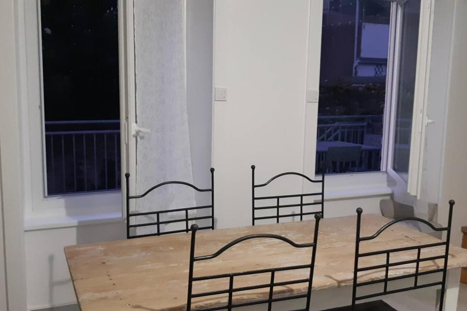 CHE F3 gauche Terrasse jardin barbecue hypercentre wifi Apartment in Normandy