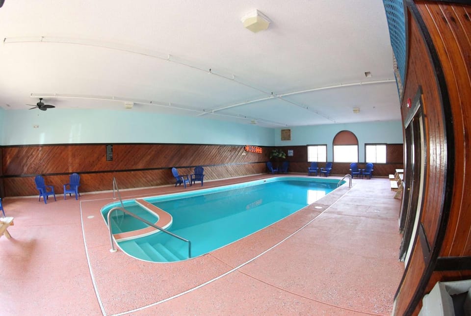 On site, Pool view, Swimming pool
