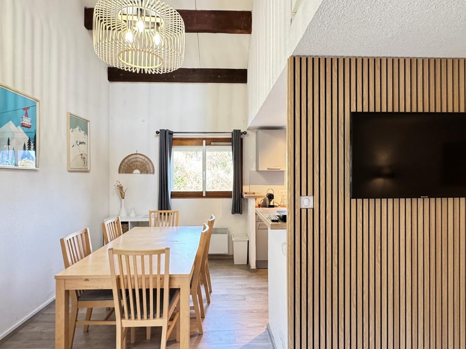 Triplex 3 chambres 65m2 pour 6P Parking couvert Apartment in Cauterets