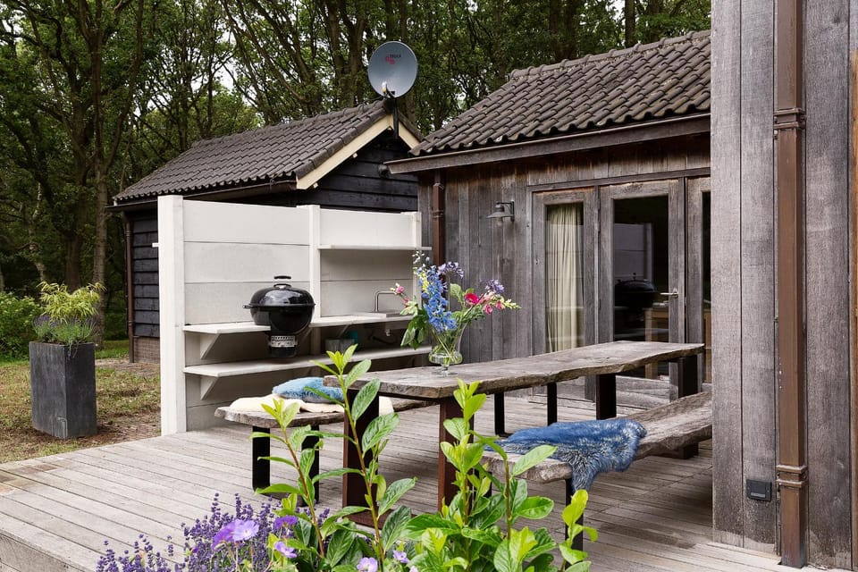 Patio, BBQ facilities