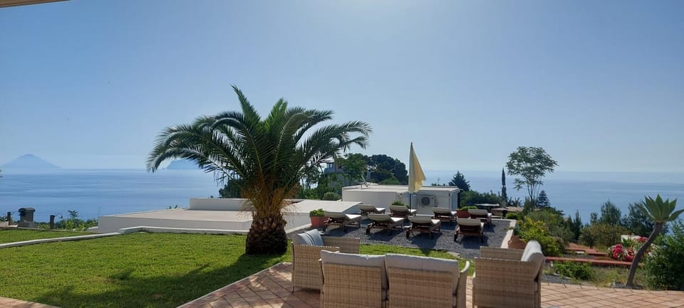 Garden, Sea view