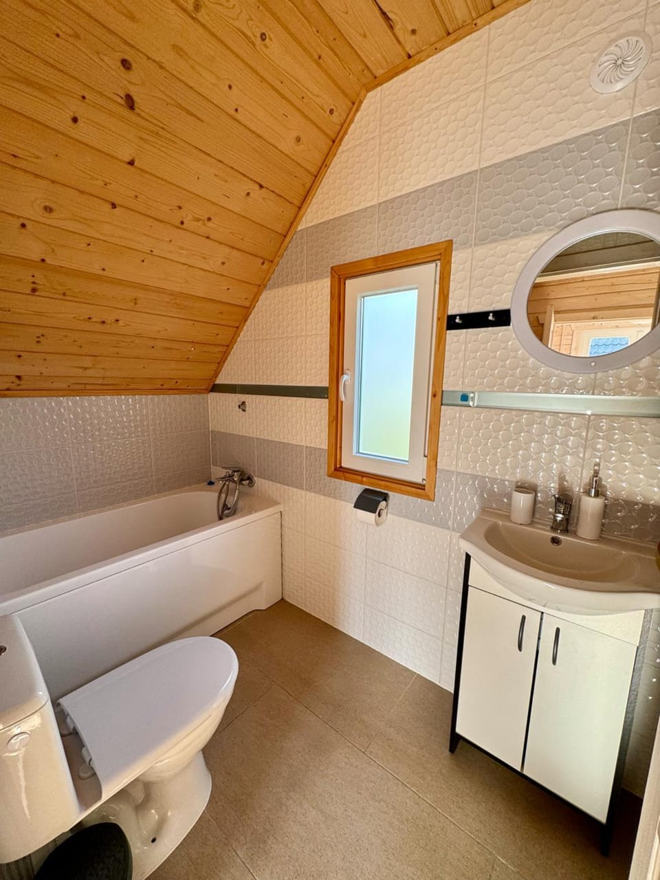 Toilet, Bathroom, Bath