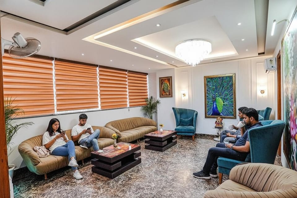 Living room, Seating area