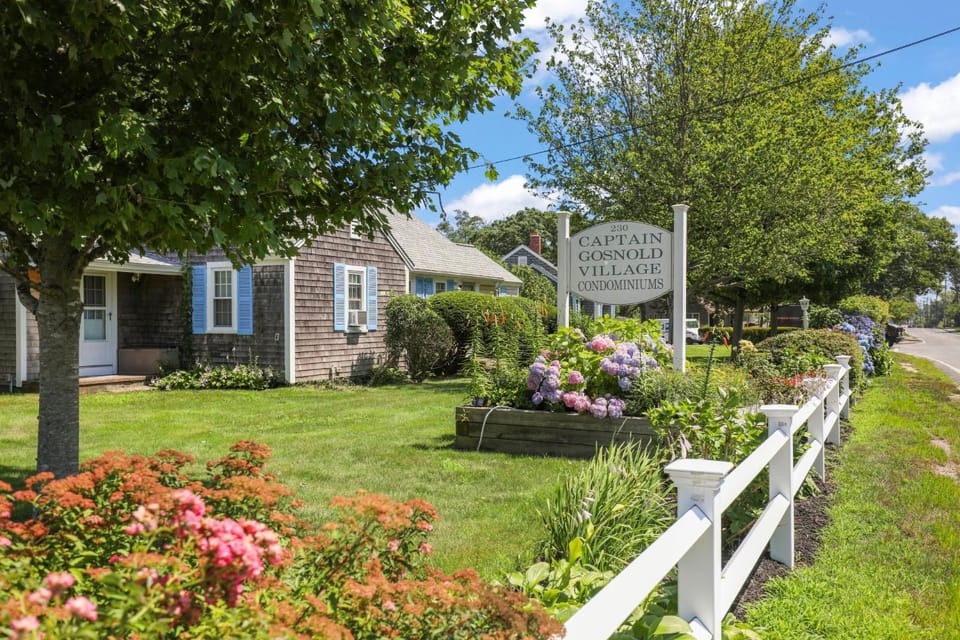 Property building, Natural landscape