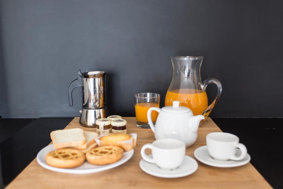 Coffee/tea facilities, Kitchen or kitchenette